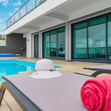 Ferienhaus A&m House Arco da Calheta (Madeira)