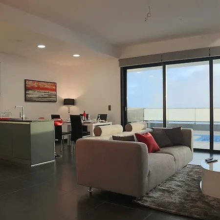 A&m House Arco da Calheta (Madeira)